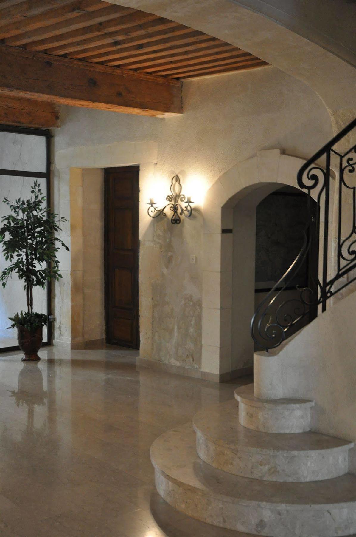 Les Echevins Hotel Tarascon Ngoại thất bức ảnh
